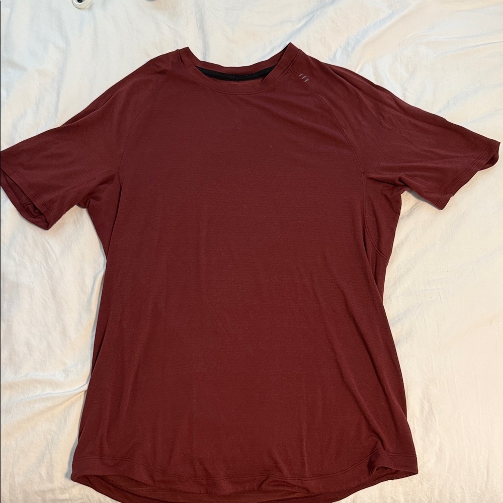 Lulu license to train men’s tee